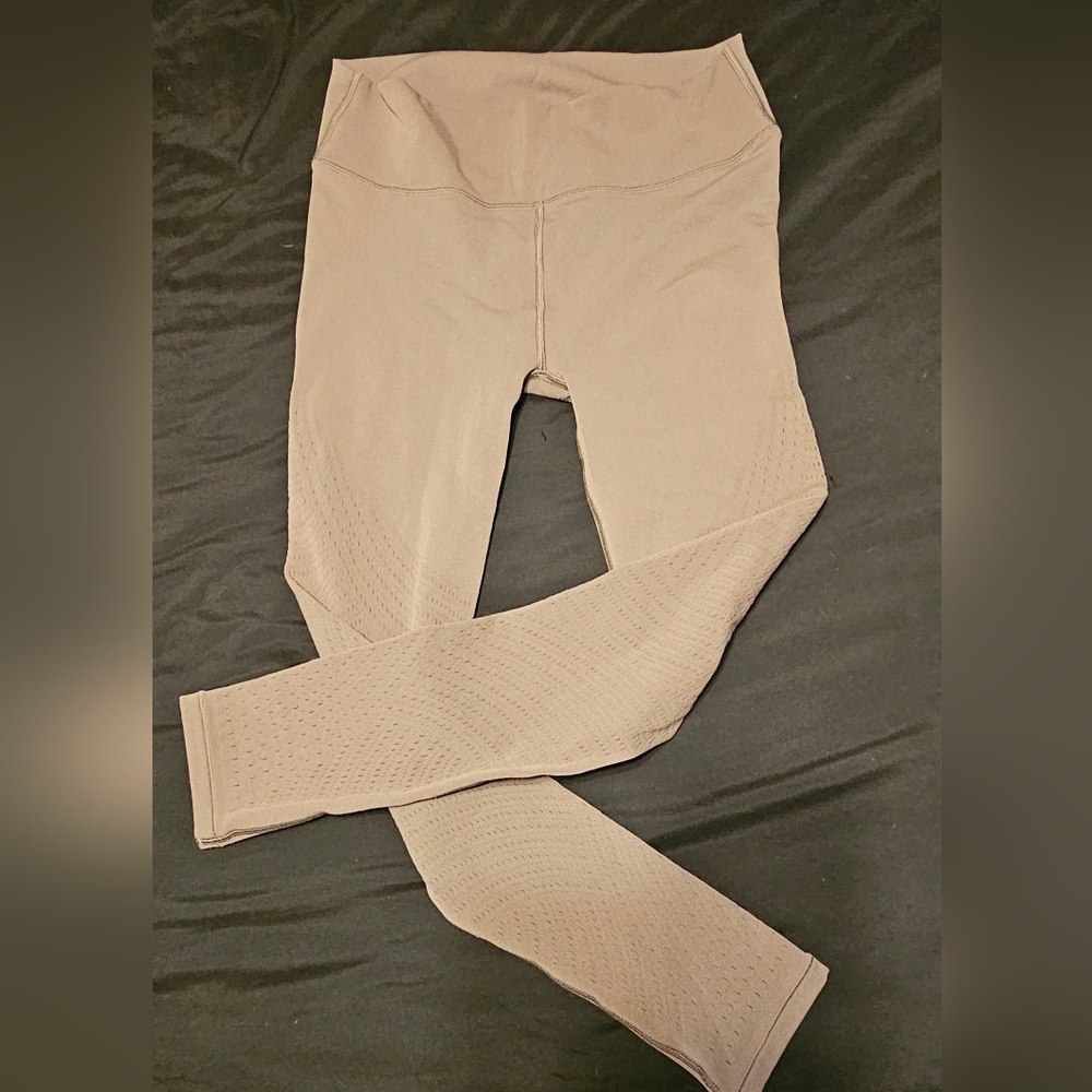 lululemon athletica Taupe Leggings